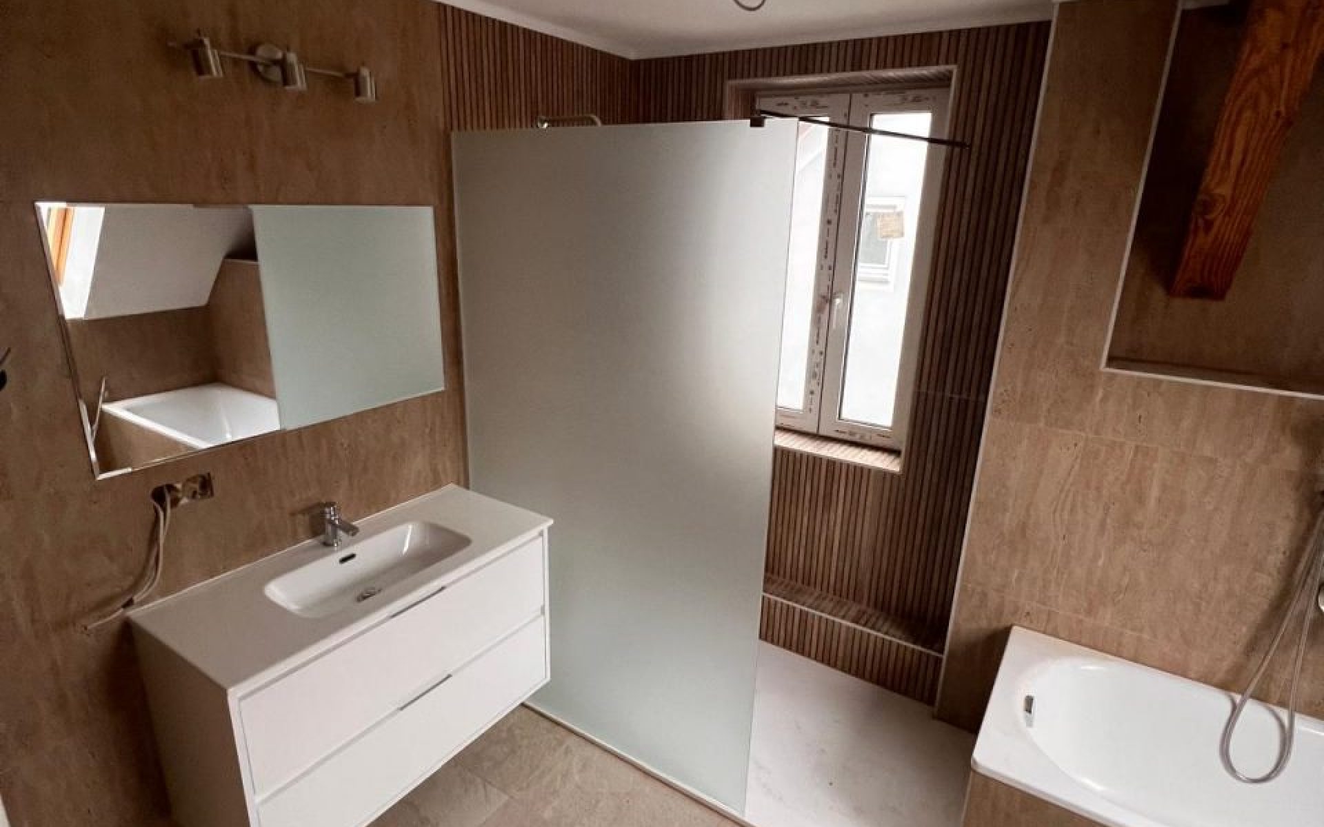 WhatsApp Image 2026-04-21 at 15.12.19