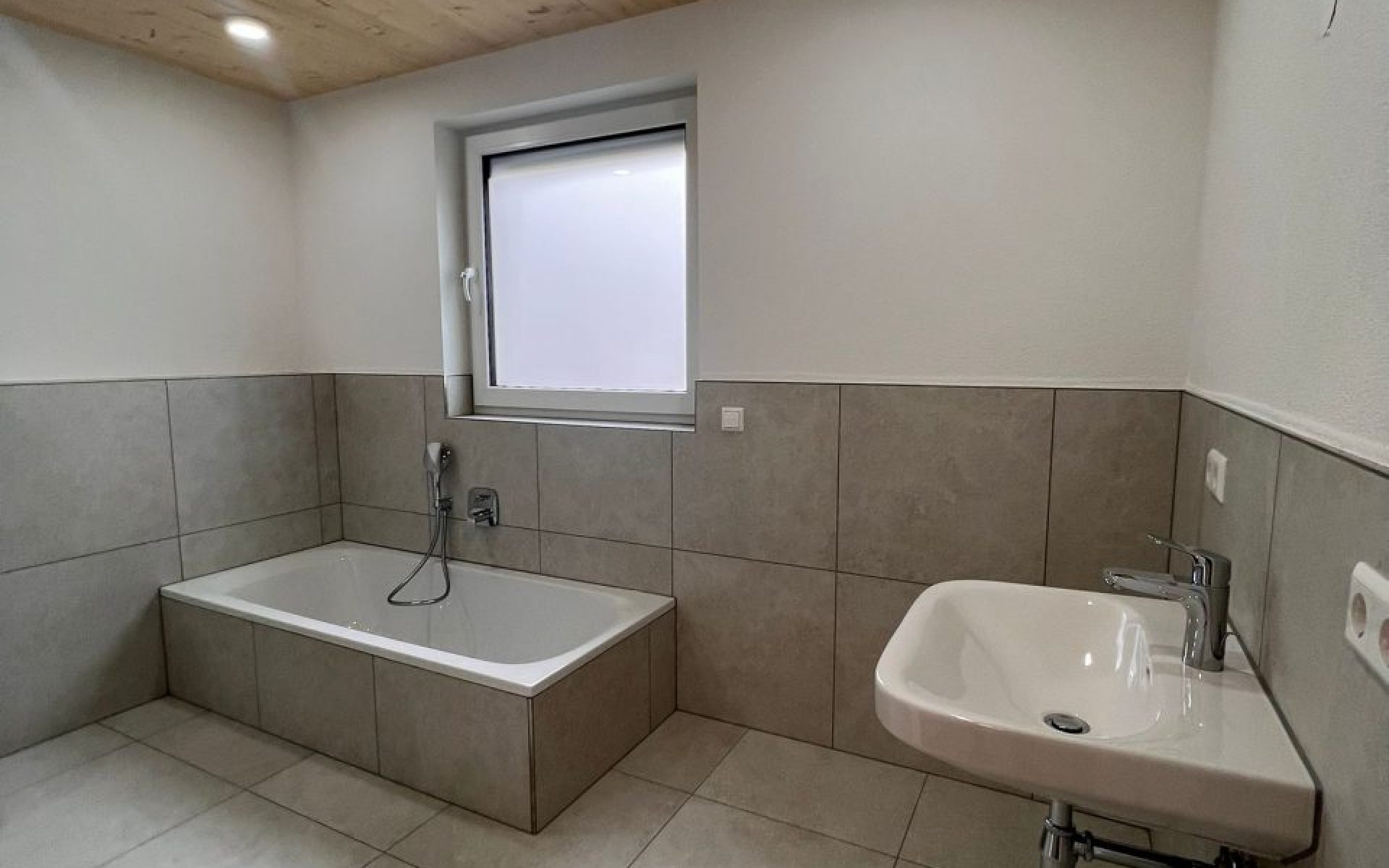 WhatsApp Image 2026-04-21 at 15.24.5