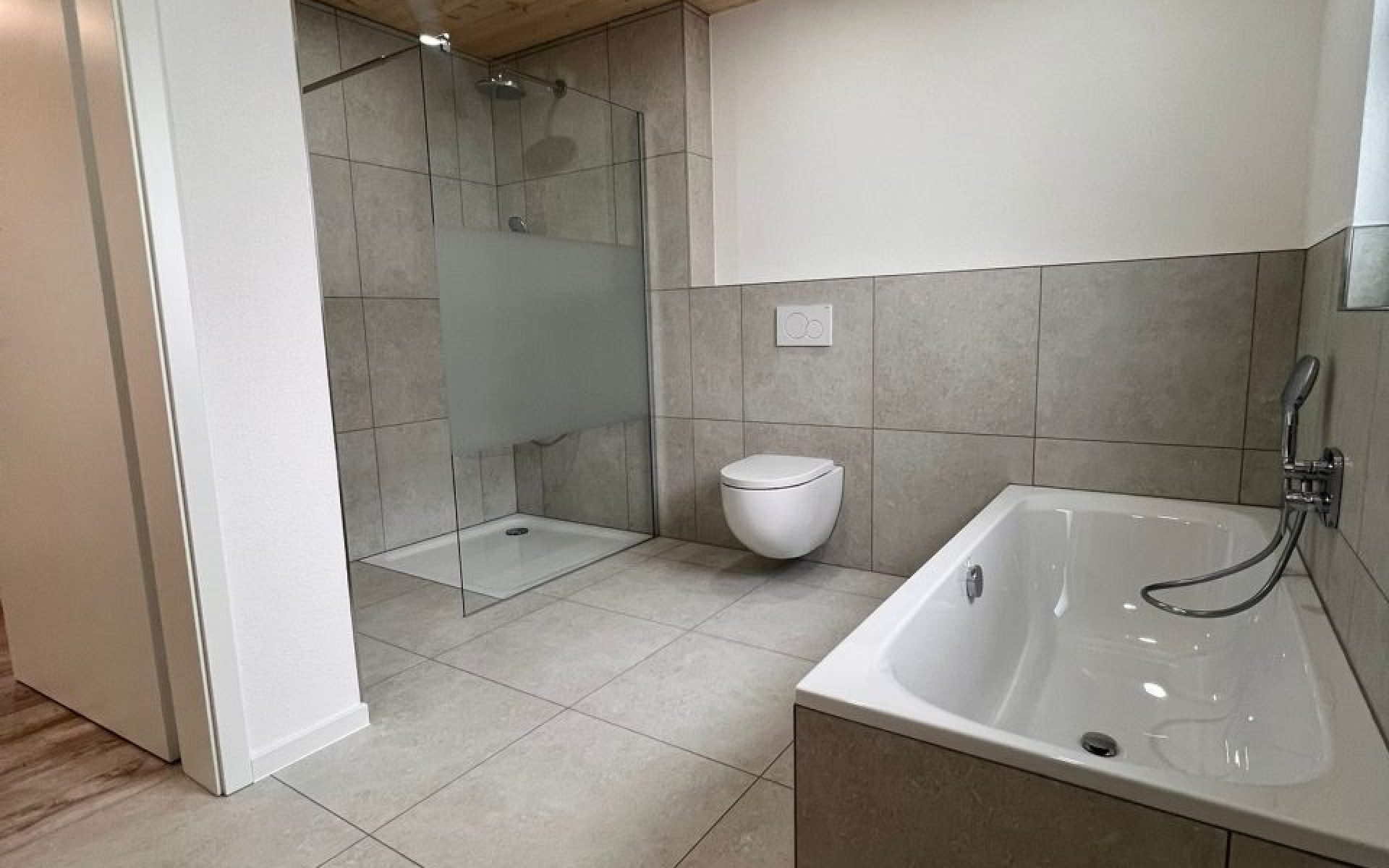 WhatsApp Image 2026-04-21 at 15.4.54